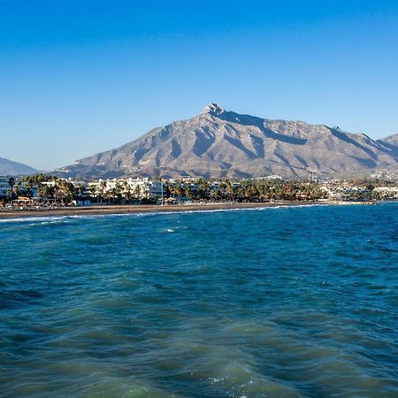 By Riva - Luxurious, Exclusive 2 Bedroom Apt Inside Puerto Banus Марбелья Экстерьер фото