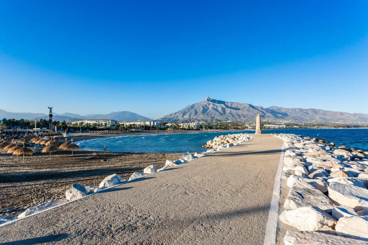 By Riva - Luxurious, Exclusive 2 Bedroom Apt Inside Puerto Banus Марбелья Экстерьер фото