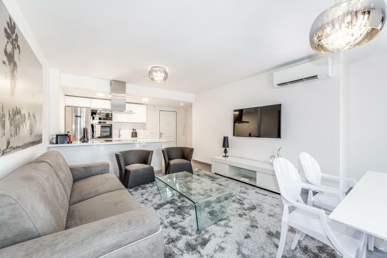 By Riva - Luxurious, Exclusive 2 Bedroom Apt Inside Puerto Banus Марбелья Экстерьер фото